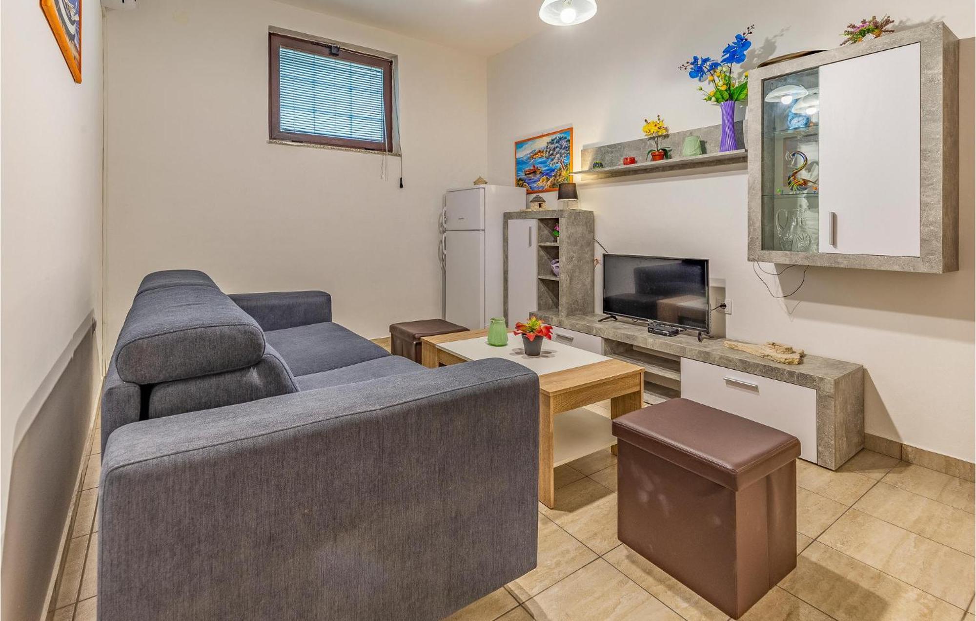Amazing Apartment In Pula With Kitchen Eksteriør bilde